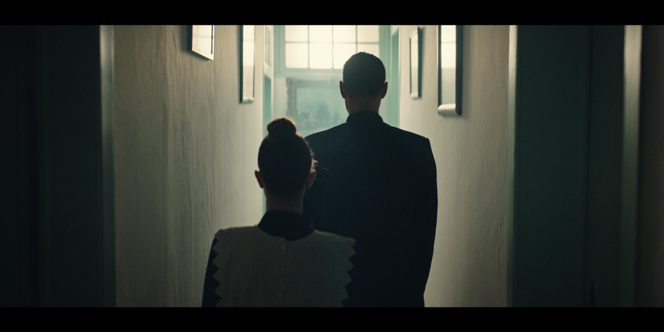 STILL_1